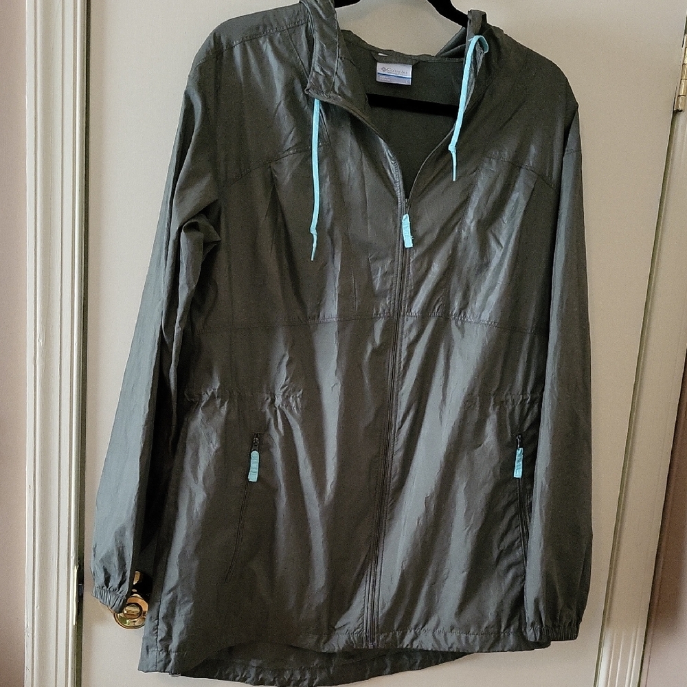 Columbia Womens Windbreaker